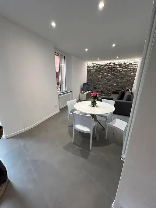 Un Balcone Sul Lago Torno Apartment